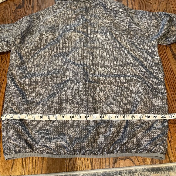 Nike Running Gray Jacket Knit Pattern Lightweight - Picture 5 of 5
